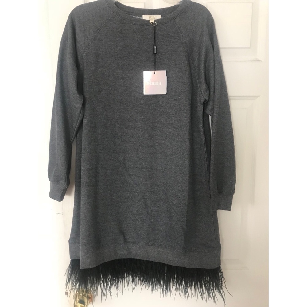 Sweater dress with fur trim